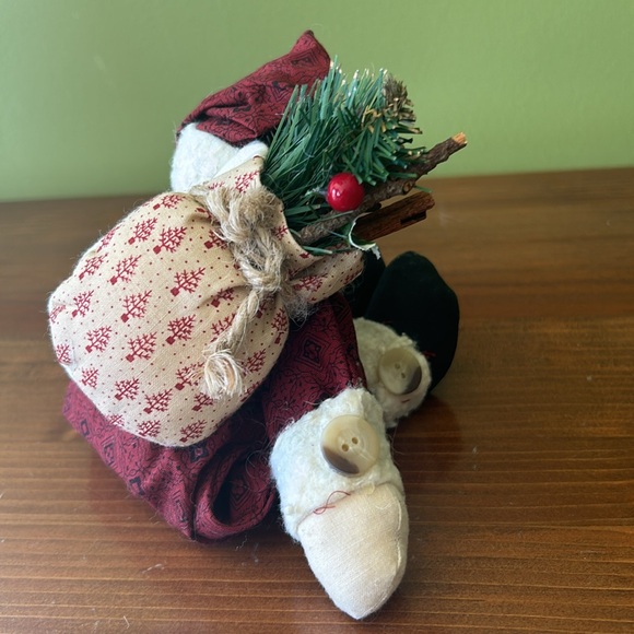 Decorative Sitting Santa - Picture 5 of 6